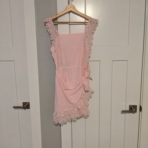 Lace trim tie waist sleeveless mini dress